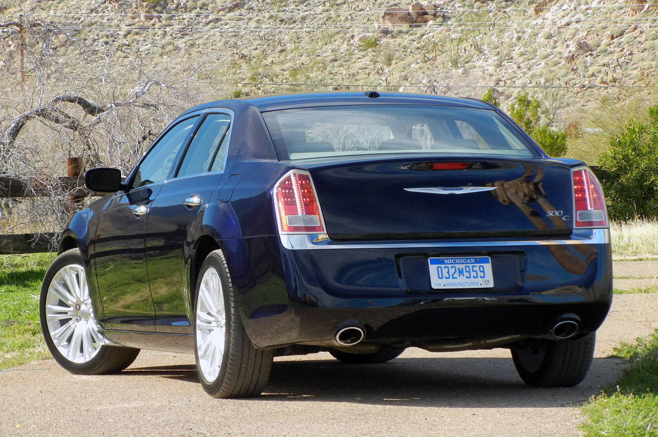 Chrysler 300c 2011