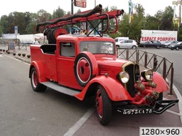 ancien véhicule de soisy sur seine  la "gélinette" (1935)
