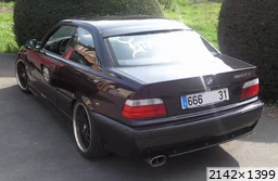 BMW Série 3 E36 coupé 323i pack M (1999)