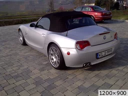 BMW Z4 pavee devant chez moi (2010)