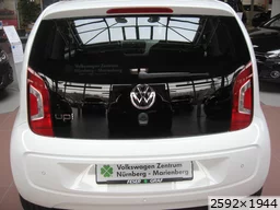 Volkswagen Up  (2011)